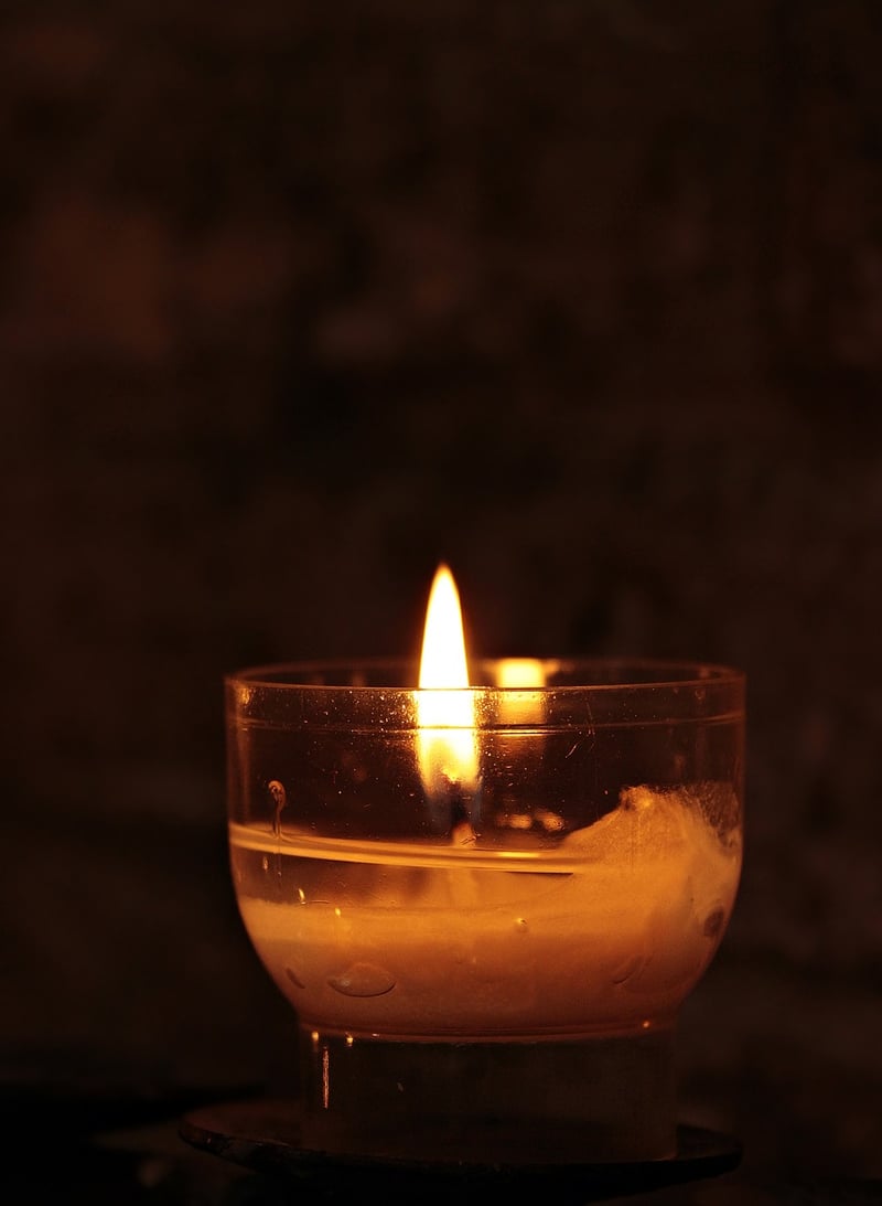 Eclipse-Inspired Candle Set